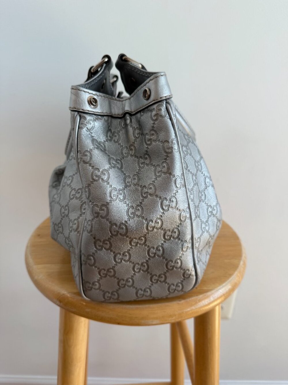 Gucci Guccissima Sukey Medium Tote Metallic Grey - Picture 3 of 10